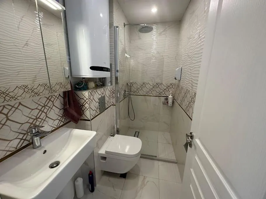 Prime Location! Outdoor Dining! Apartment Varna
